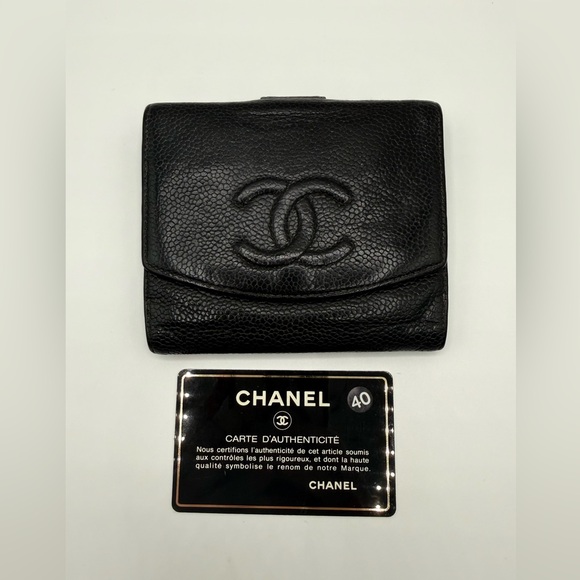 CHANEL Handbags - B+ Condition Chanel Black caviar leather compact wallet w/ authenticity card